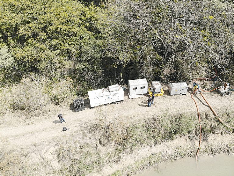 Leia mais sobre o artigo Estiagem persiste e SAAE bombeia água de cavas para reforçar Piraí