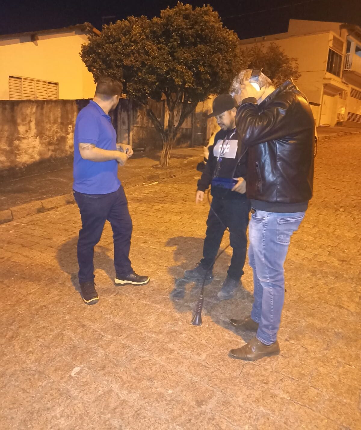 Leia mais sobre o artigo VÍDEO: Geofonamento durante a madrugada detecta vazamentos no Bela Vista, já consertados
