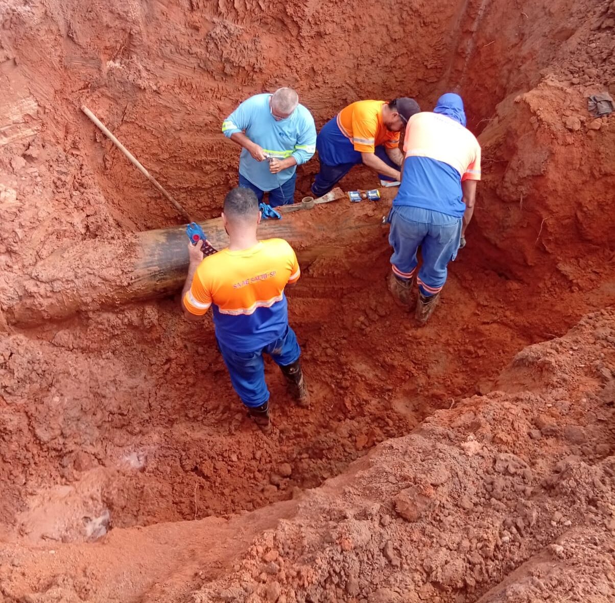 Leia mais sobre o artigo VÍDEO: Reparo na adutora do Piraí é concluída