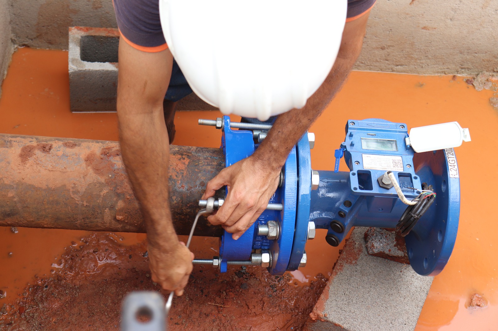 COMBATE A PERDAS: SAAE instala mais macromedidores em reservatórios de Salto