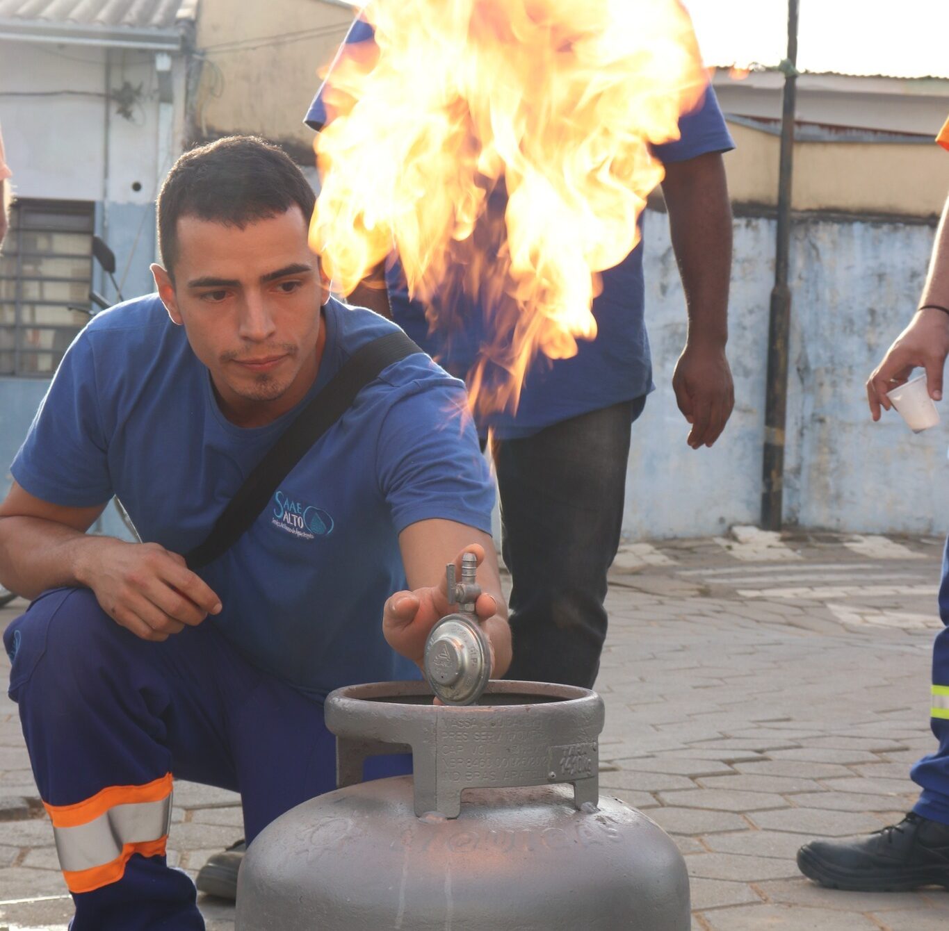 SEGURANÇA: Servidores do SAAE recebem treinamento de brigada de incêndio